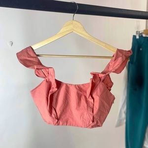 Coton crop top in dusty pink with size zipper no damages.